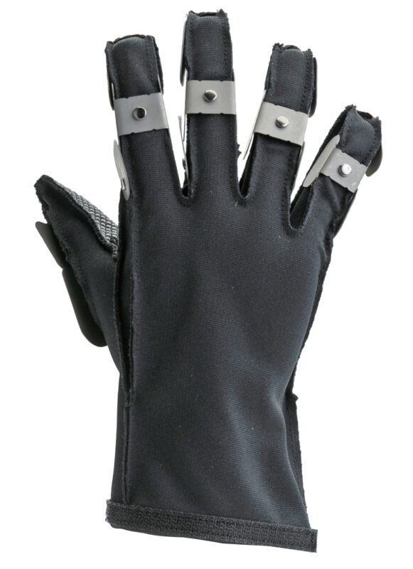 耐荷重400kg?!指を強力に保護する耐圧グローブ